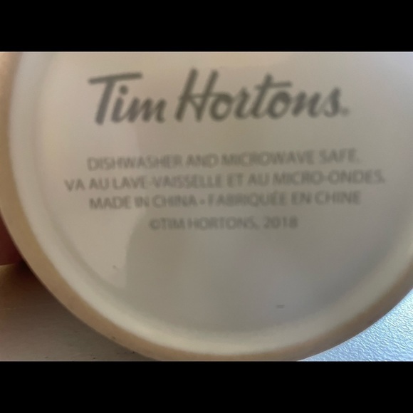 2018 Tim Horton's collection mug. Blue​​​​​​ - Picture 2 of 3